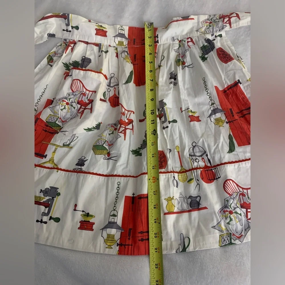 Vintage Handmade Half Apron Mid-Century Novelty Kitchen & Country Store Print